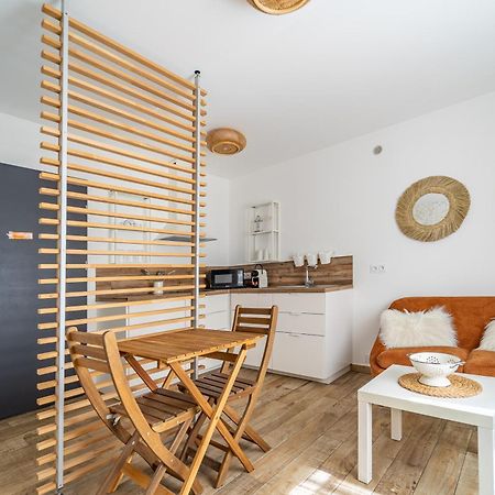 Cosy Room'S Frontonas Bagian luar foto