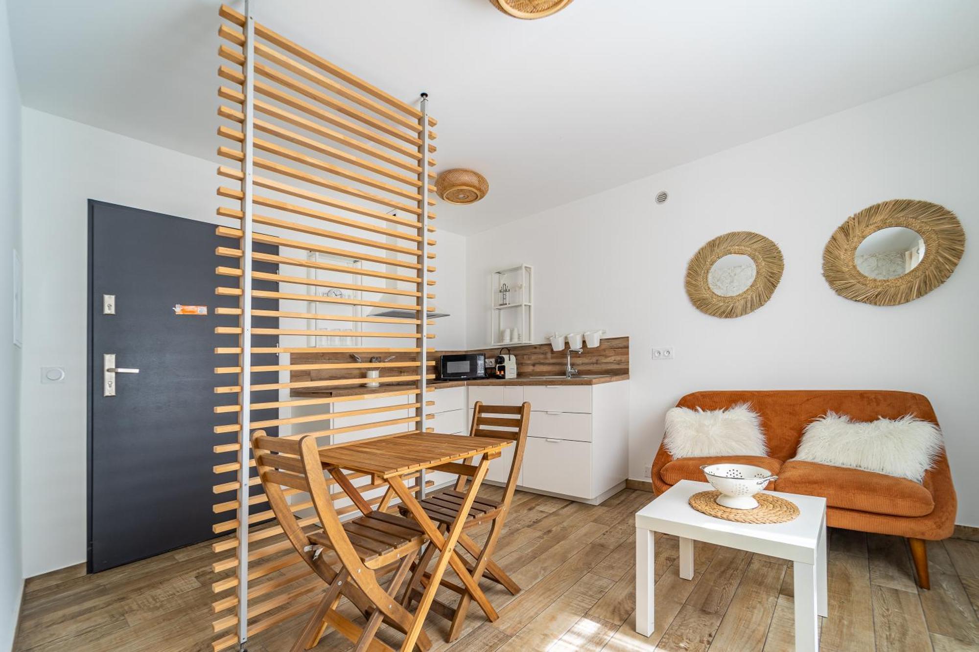Cosy Room'S Frontonas Bagian luar foto