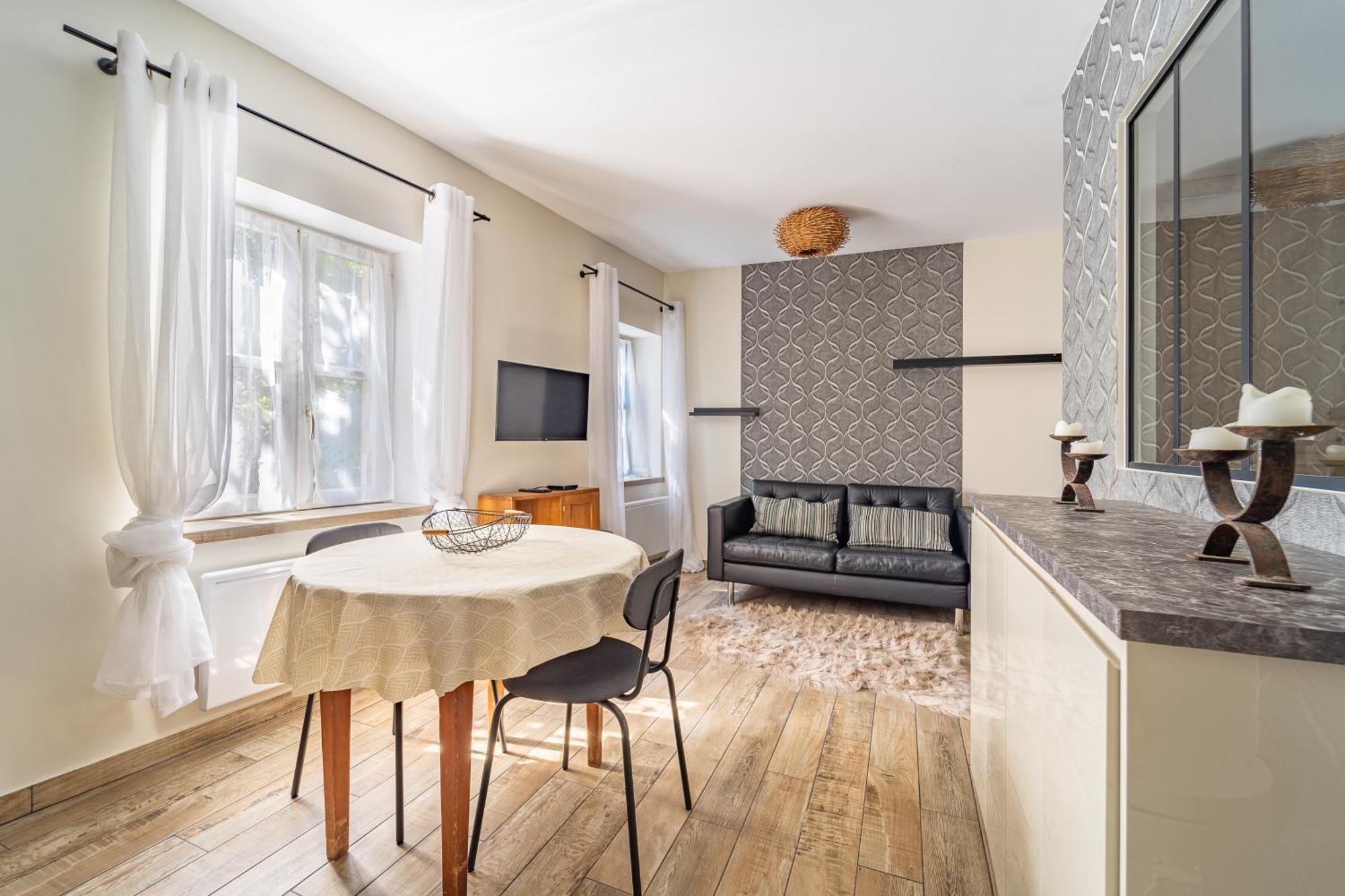 Cosy Room'S Frontonas Bagian luar foto